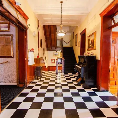 Amsterdam Castle Ny-2