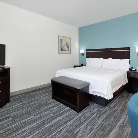 Hampton Inn & Suites Childress-2