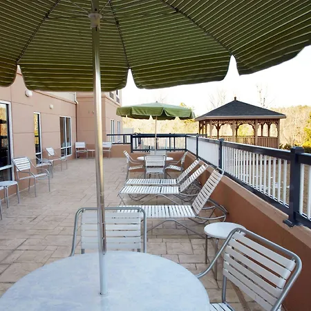 Fairfield Inn & Suites Milledgeville-3