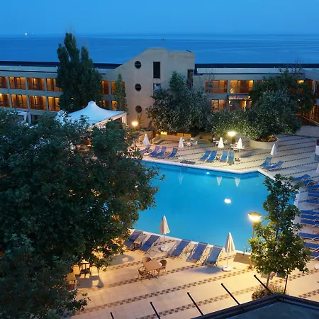 Alexander Beach Hotel & Spa-3