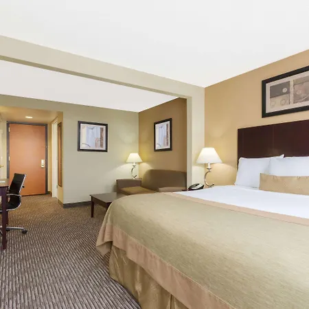 Wingate By Wyndham Dayton - Fairborn-2