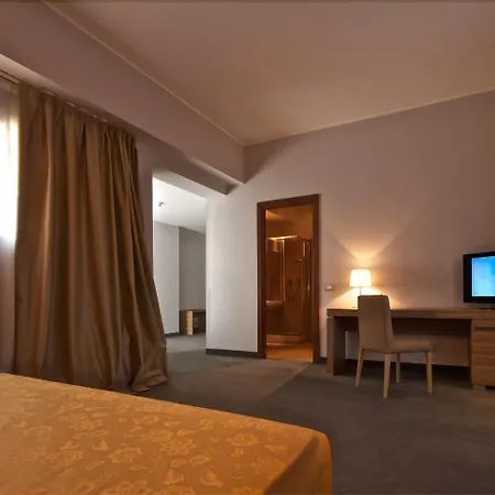 Phi Hotel Garden Area Roma Eur-3