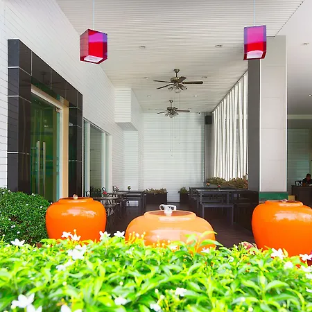 Oakwood Hotel&Residence Bangkok-3