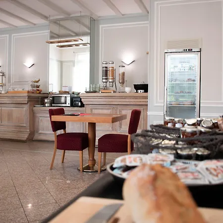 Hotel Le Continental-3