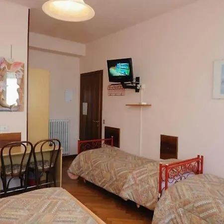 Hotel Elena-2