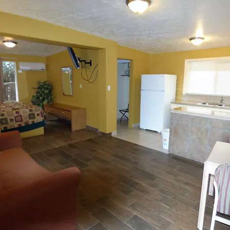 Sands Motel-3