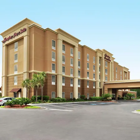 Hampton Inn & Suites Brunswick-2
