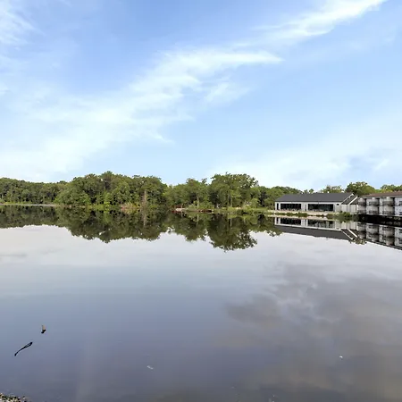 Waterbird Lakeside Inn-3
