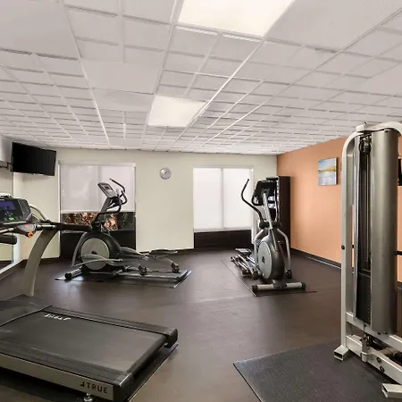 Comfort Suites Commerce-3
