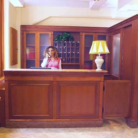 Hotel Kriss-3