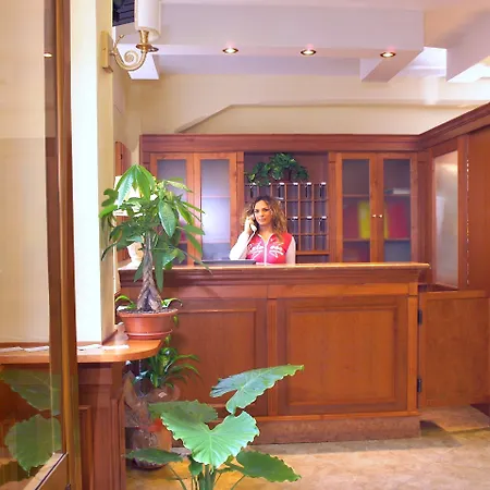 Hotel Kriss-2