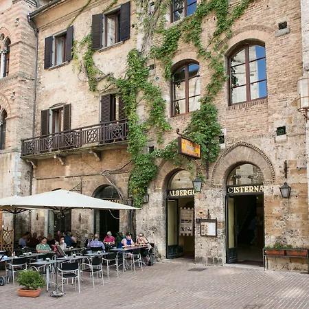Hotel La Cisterna-2