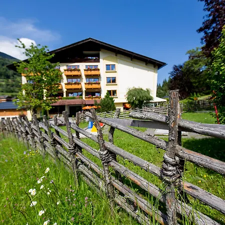 Family & Sporthotel Kaerntnerhof-3