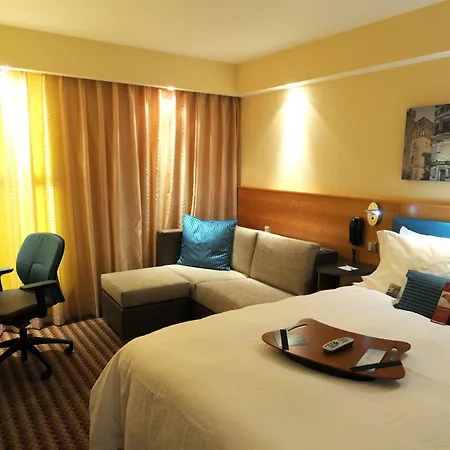 Hampton By Hilton Corby-3