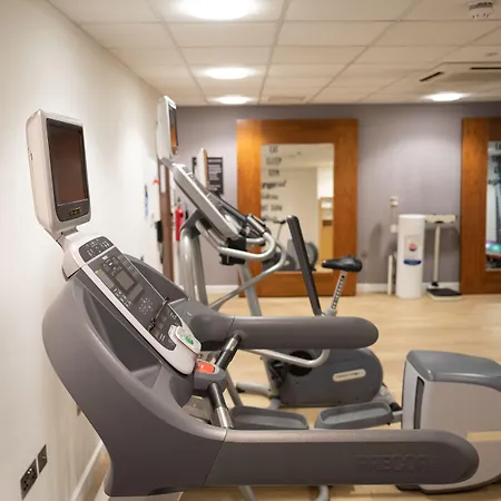 Hampton By Hilton Corby-3