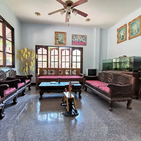 Holiday Villa, Lanta-2