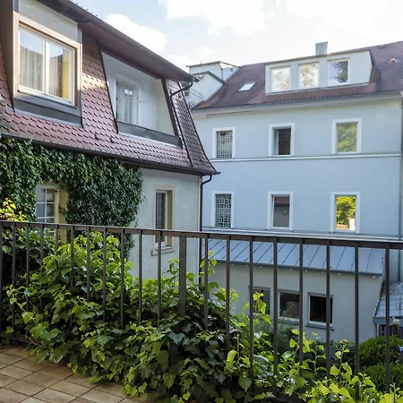 Hotel Weisses Haus-3