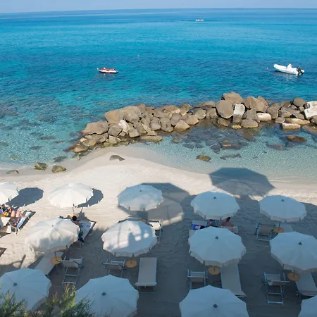 Baia Del Godano Resort & Spa-3
