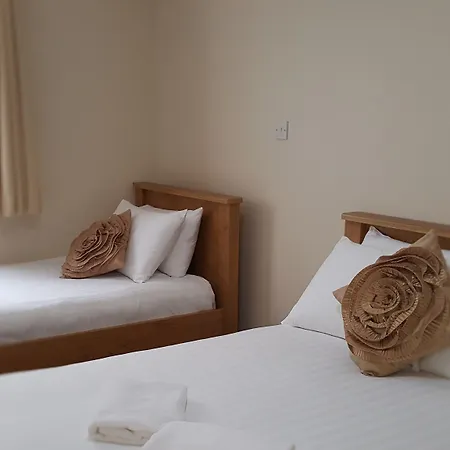 Hazelbrook House B&B-3