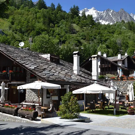 Hotel Pilier D'Angle & Wellness-2