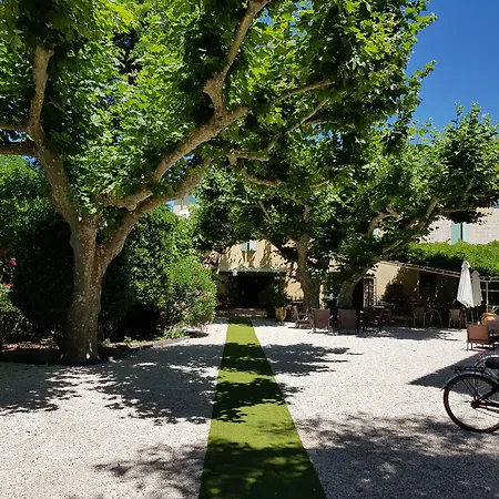 Logis Hotel La Ferme-2