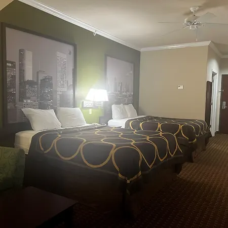 Super 8 By Wyndham Iah West/Greenspoint-2