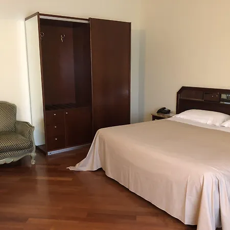 The Regent Boutique Hotel & Spa-3
