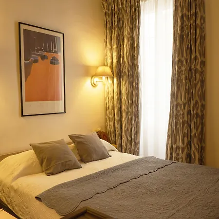 Hotel Du Cygne Paris-2