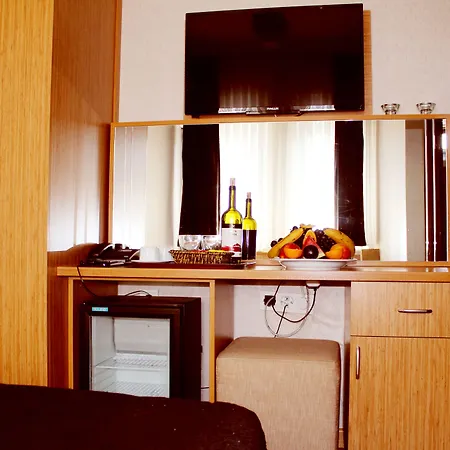 Agora Boutique Hotel & Bistro-2