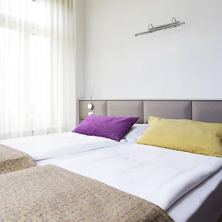 Hotel Alexandra-3
