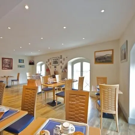 Hotel Le Bourbon Pau Centre-3