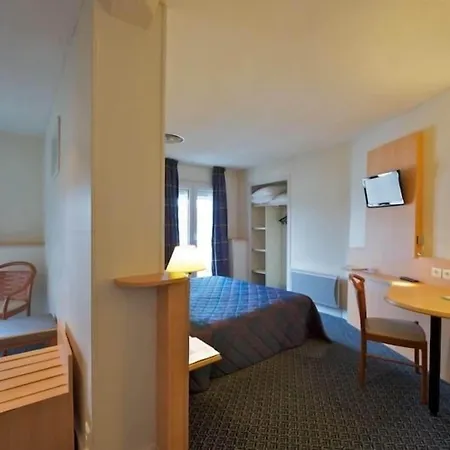 Hotel Le Bourbon Pau Centre-3