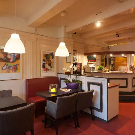 The Townhouse Hotel-2