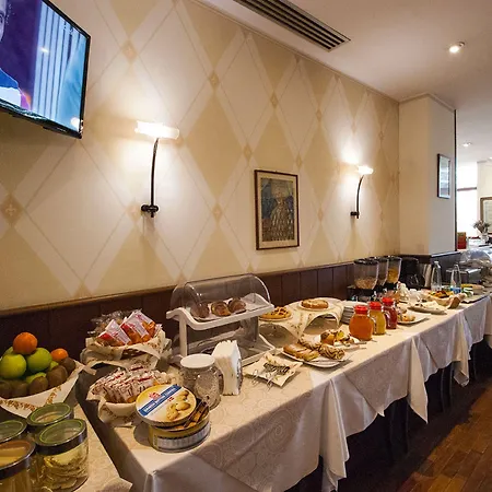 Hotel Italia-3