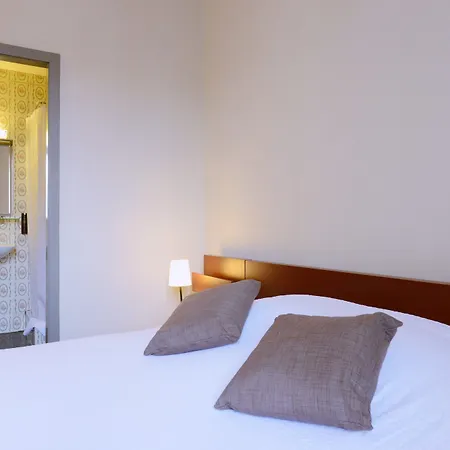 Hotel Du Marche-2