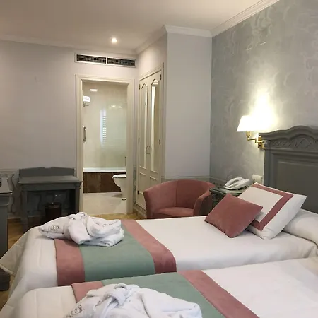 Adriano Boutique Sevilla-3