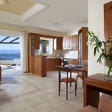 Avantis Suites Hotel-2