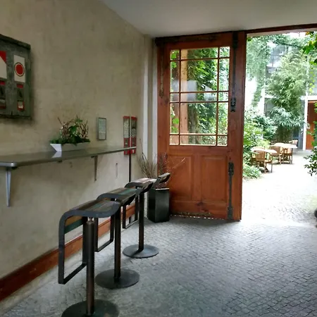 Arte Luise - Self-Check In-3