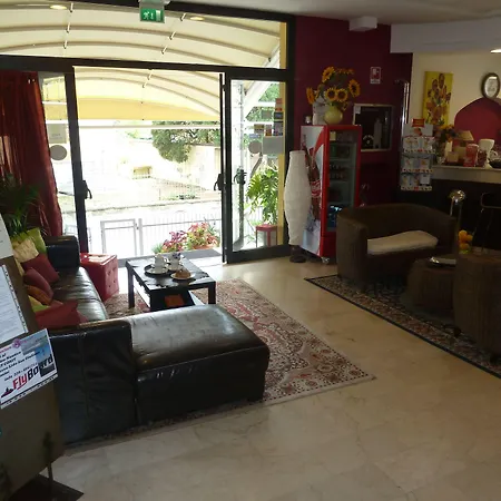 Hotel Crosal-2