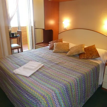 Hotel Crosal-3