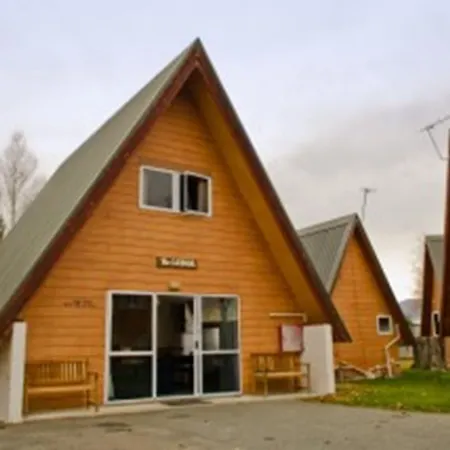 Mountain Chalets Motel-2