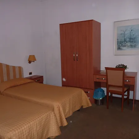 Hotel Ariston Montecarlo-3