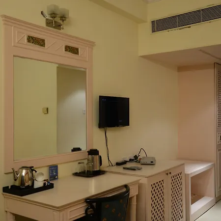 Treebo Gt Meridian, T-Nagar-3