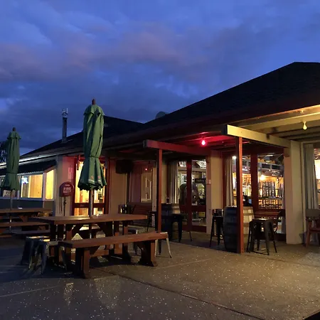Te Anau Manapouri Lake Hotel-3
