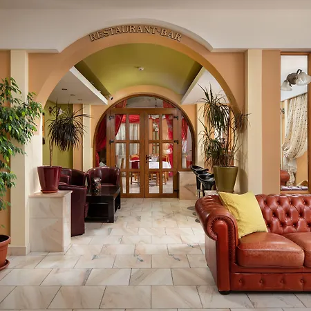 Grand Hotel-3