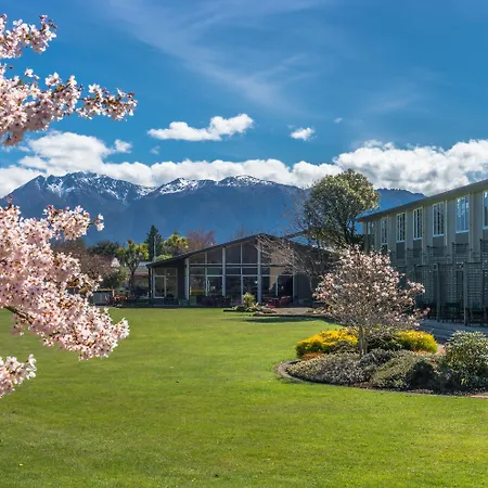 Distinction Te Anau Hotel & Villas-3