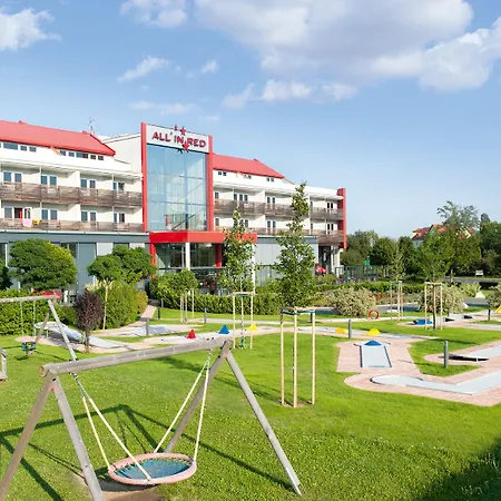 All In Red Thermenhotel-3