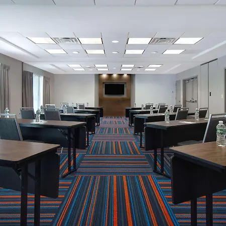 Hampton Inn & Suites Yonkers-3