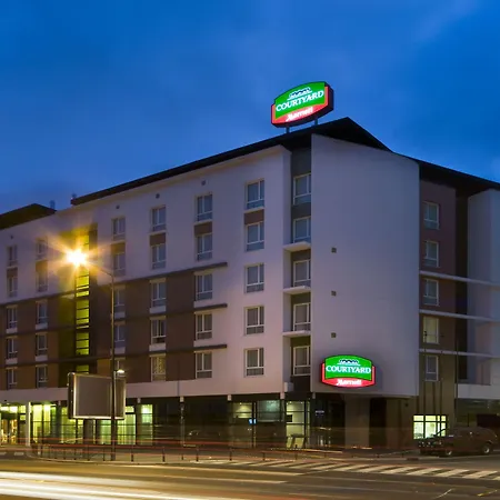 Courtyard By Marriott Paris Saint Denis-2
