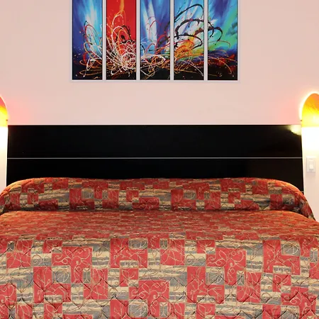 Crystal Star Inn Edmonton Airport With Free Shuttle To And From Airport-3